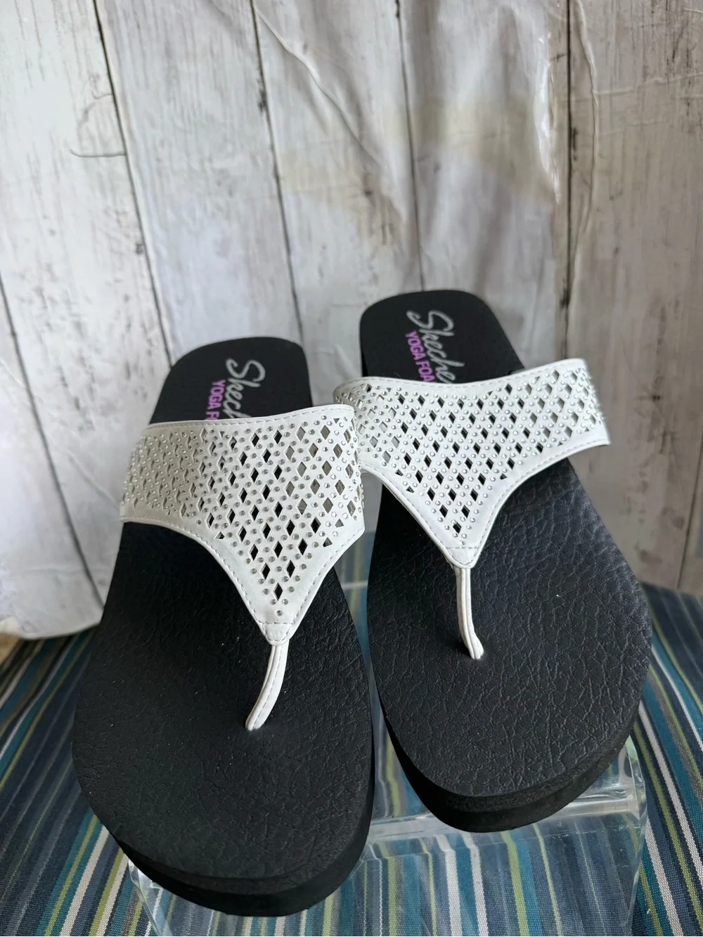 Skechers Yoga Foam Women's Flip-Flop Size 10